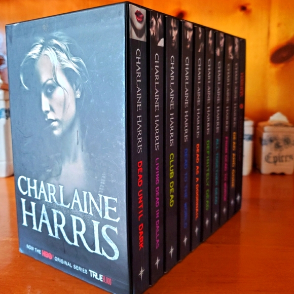 Sookie Stackhouse True Blood Box Set Novels By Charlene Harris π§ββοΈ π§ββοΈ π¦ - Picture 6 of 6